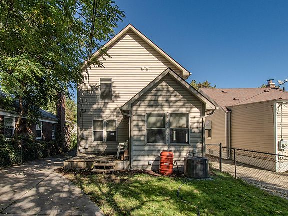 5th image of 608 Silman St