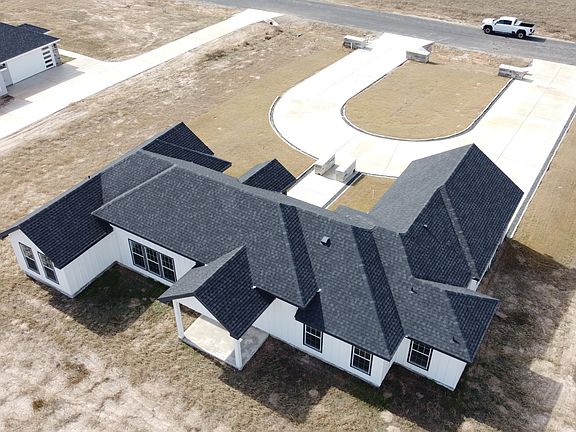 2nd image of 129 Valley View Dr