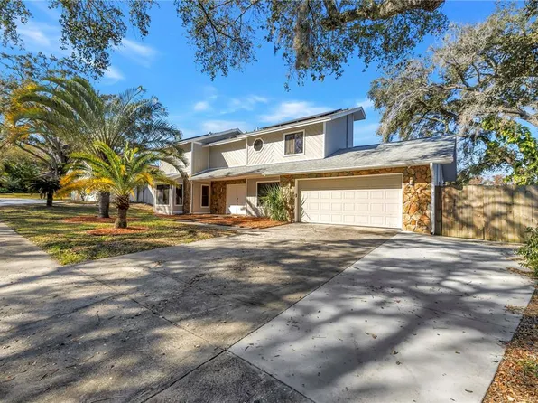 2789 Valencia Ln W, Palm Harbor, FL 34684