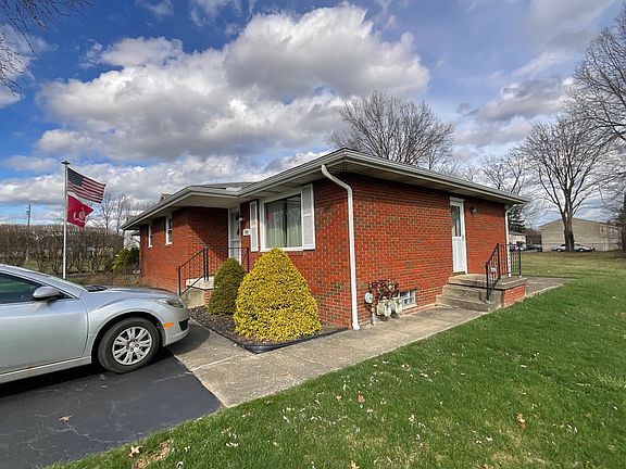 2nd image of 726 Mauro Cir #726