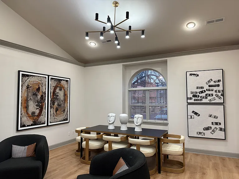 Lake Shore Apartments — Photo 42