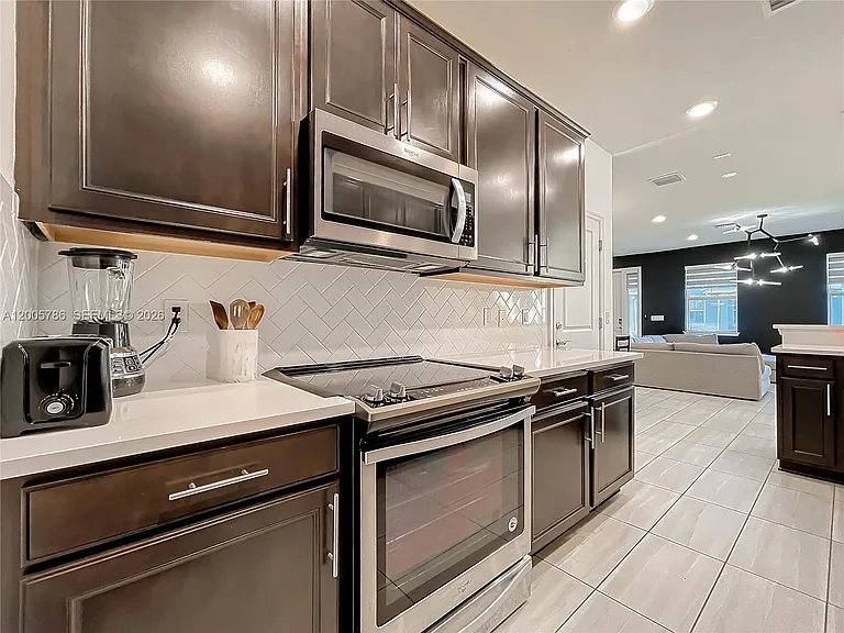 5040 Eucalyptus Dr #2 — Photo 20