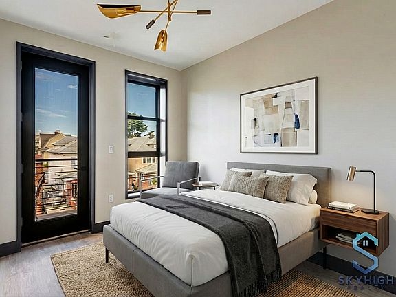 4th image of 1665 Brooklyn Ave #2L