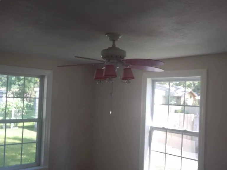 1249 Woodruff Ave — Photo 12