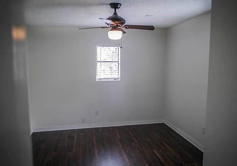 1166 Ridgeway Dr — Photo 13