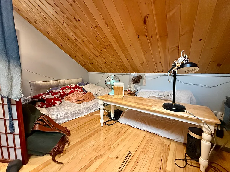 405 Benefit St #2R — Photo 7