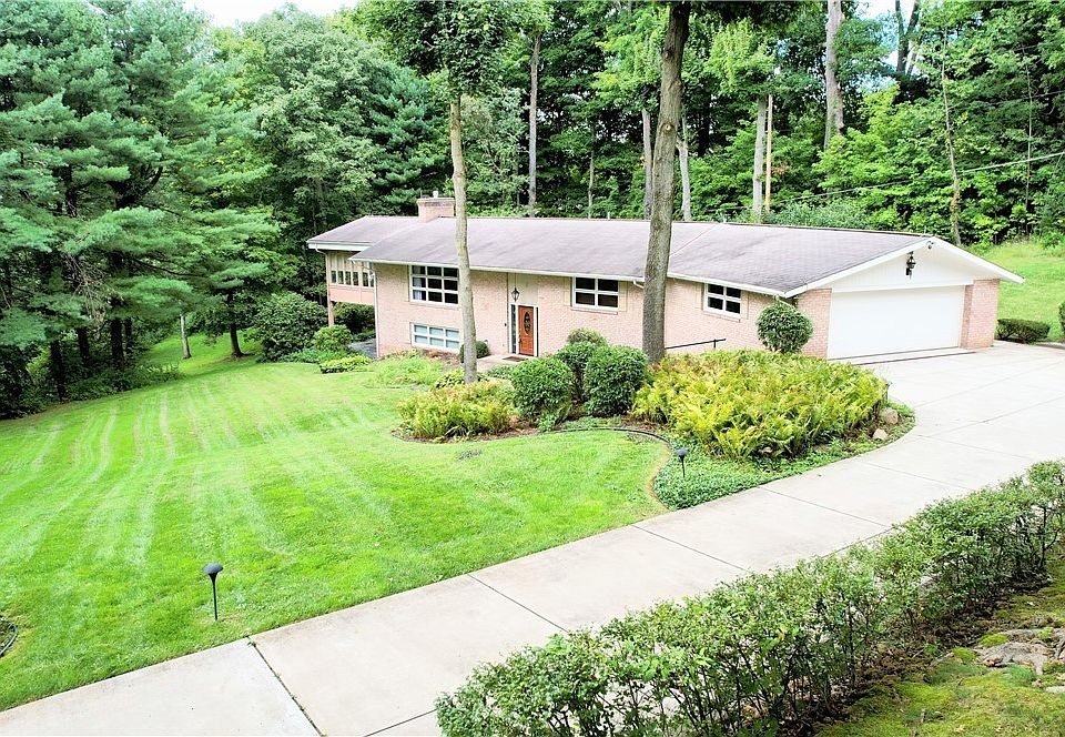 1st image of 4644 Lexington Dr