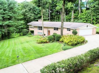 4644 Lexington Dr, Steubenville, OH 43953
