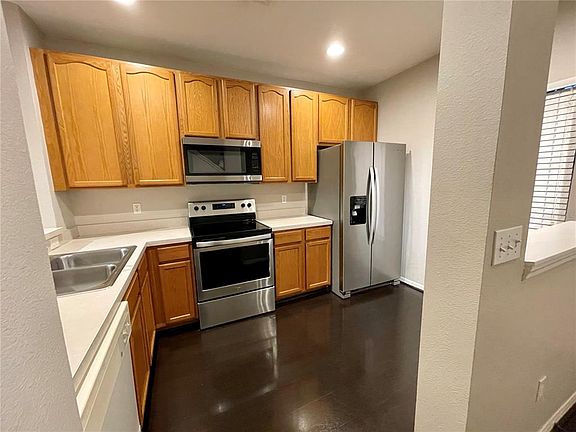 2nd image of 10978 Savannah Wood Dr #155