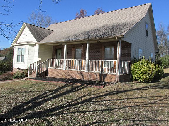 2nd image of 3045 Shadow Brook Dr