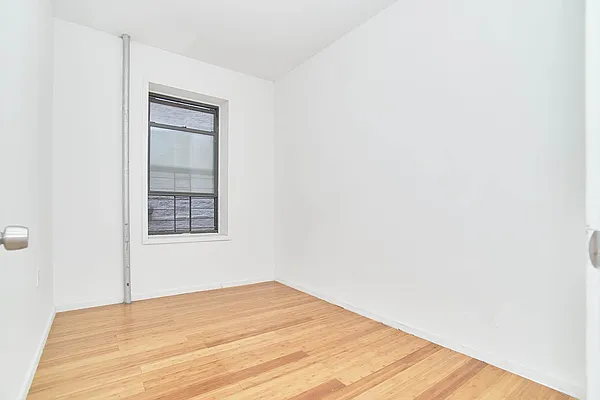 Rented by Brown Harris Stevens | media 32