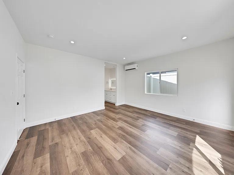 415 N Toland Ave #D — Photo 4