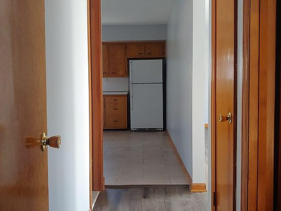 2nd image of 300 Delawanna Ave #2