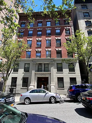 Rented by Douglas Elliman | media 17