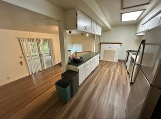 10025 SW Boones Ferry Rd #4, Portland, OR 97219