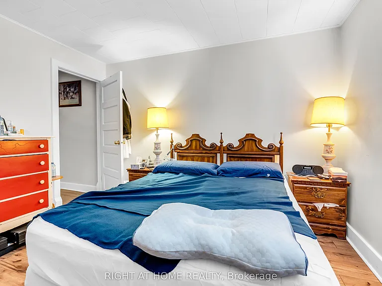 32 Matchedash St N #A — Photo 11