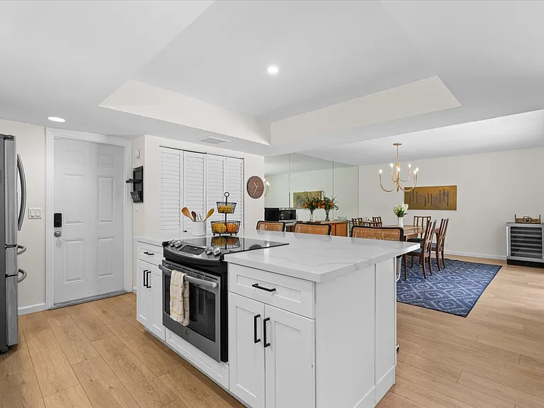 73011 Somera Rd — Photo 22