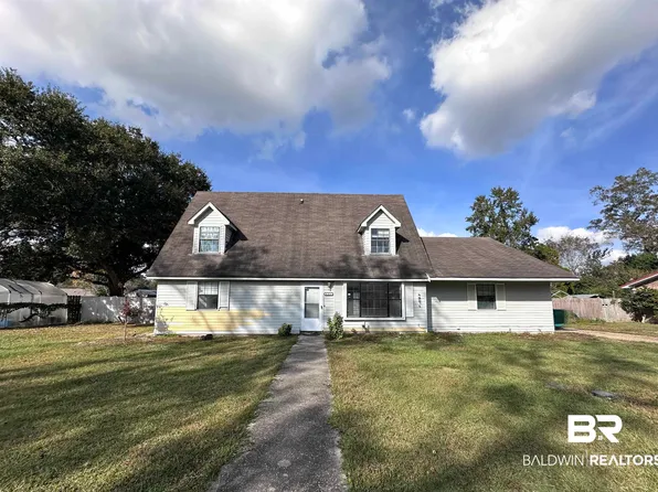 621 E Walker Ave, Foley, AL 36535