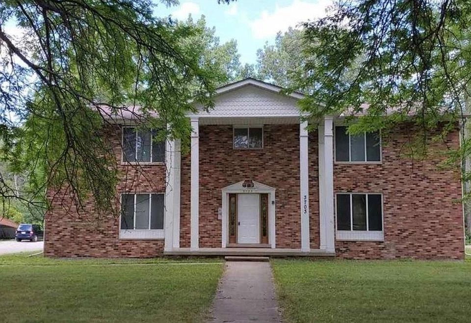 1st image of 3703 Bernice Dr #4
