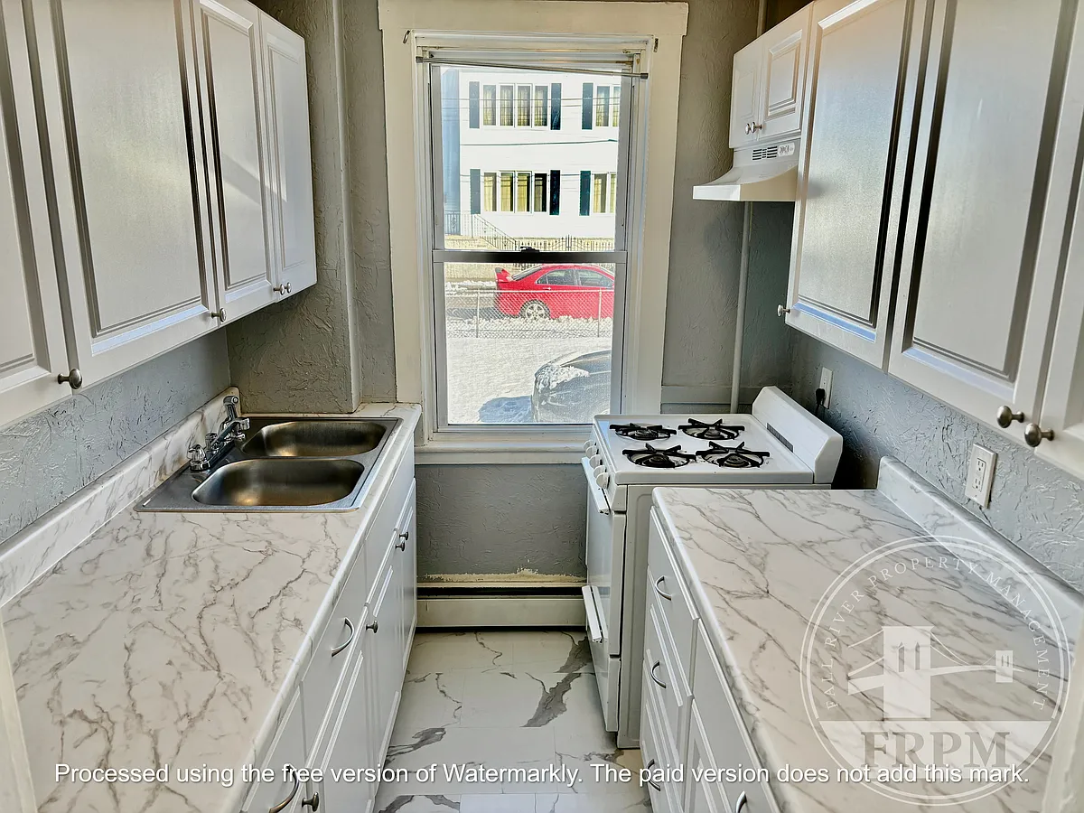 Building Photo - 121-129 Fulton St Fall River