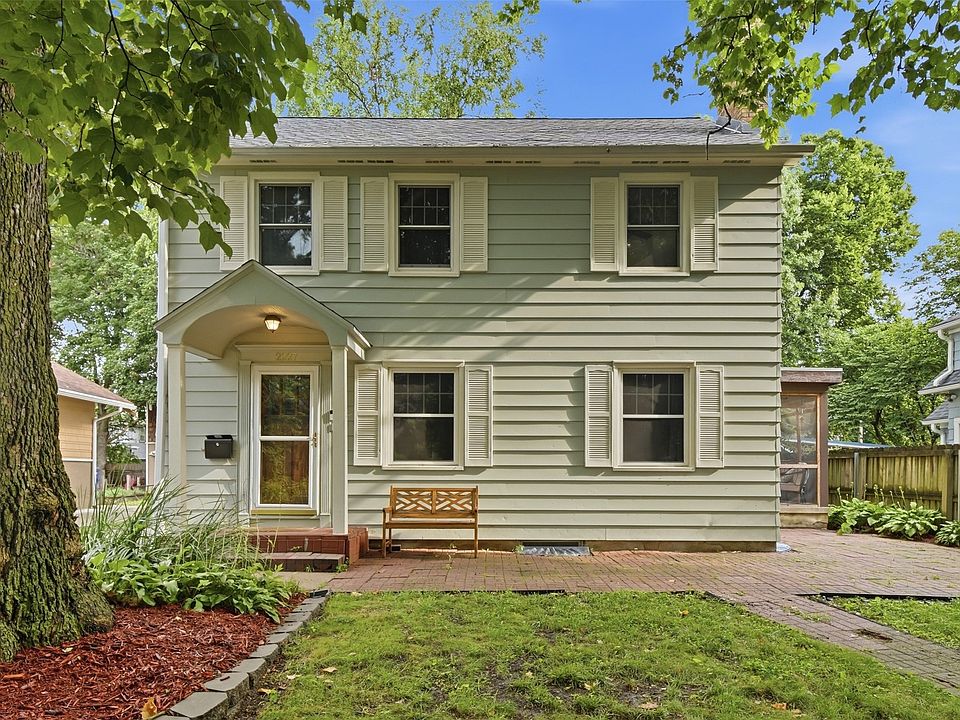 1st image of 2227 Storm St