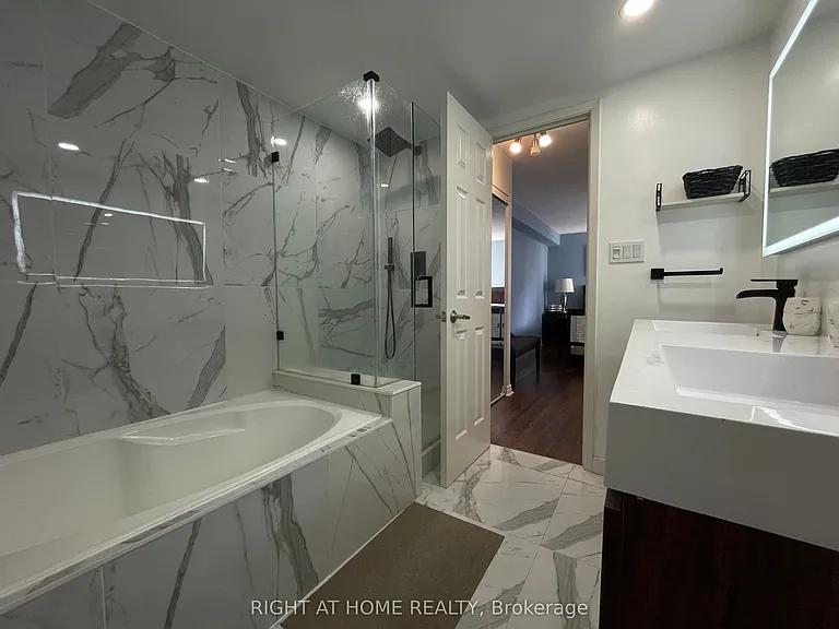 298 Jarvis St #1507 — Photo 23
