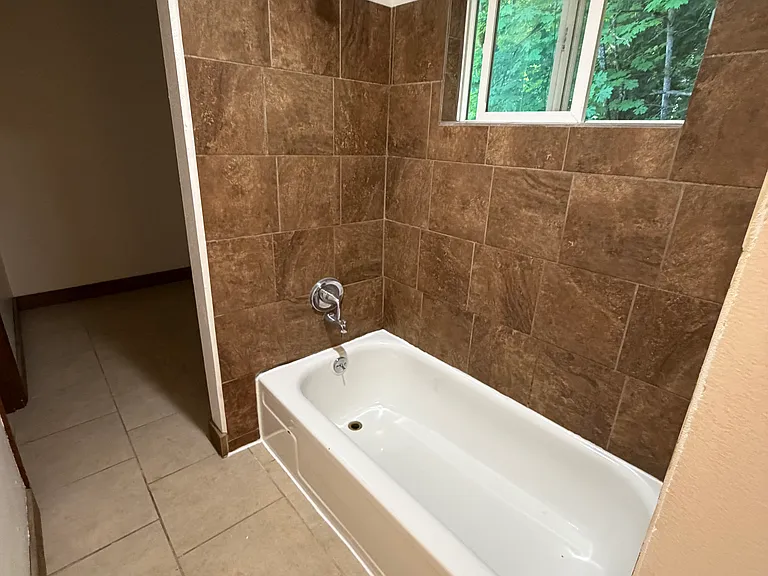 3rd floor bath