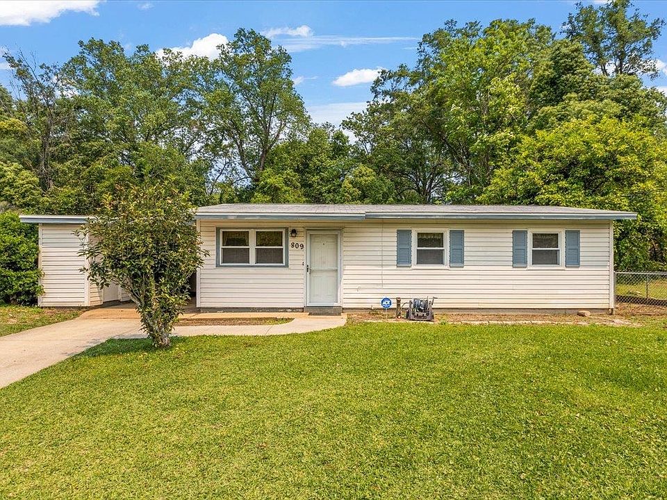 1st image of 809 Evelyn Ct