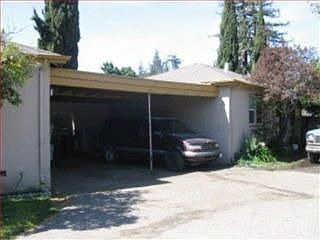 4th image of 803 Villa Ave