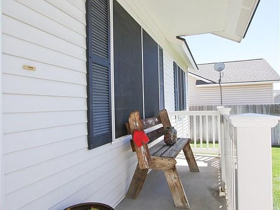 2nd image of 5007 Oxford Ln