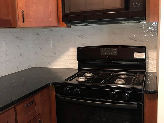 3rd image of 1172 Tinton Ave #B