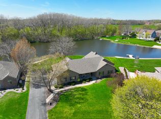 1620 Heinze Dr, Racine, WI 53406