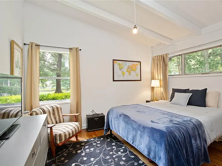 2700 Brook Park Way — Photo 34