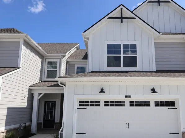 11244 Hobbsbrook Dr, Noblesville, IN 46060