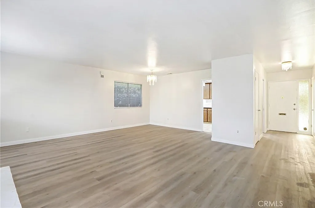 3 bed, 1591 sqft, $3,000 — Photo 3
