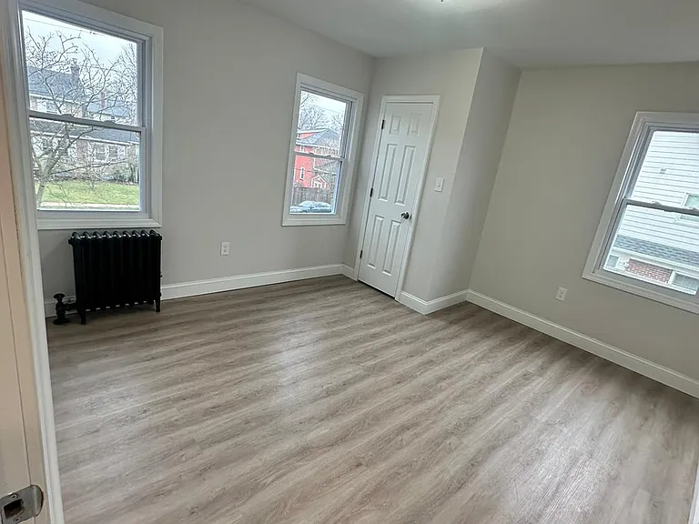 181 W Stearns St — Photo 15