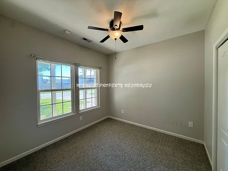 13804 Craig Ave — Photo 11