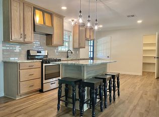 307 Elmwood Dr, Lafayette, LA 70503