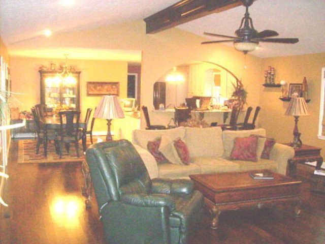 2nd image of 228 Rosedale Cir