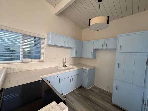 2201 Manhattan Avenue, Manhattan Beach, 2201 Manhattan Ave APT E, Manhattan Beach, CA 90266