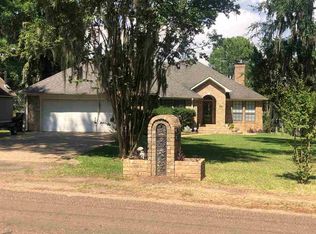 586 Cypress Dr, Karnack, TX 75661