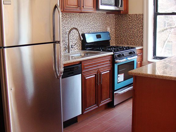 2nd image of 2588 34th St #4A