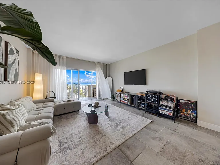 1455 N Treasure Dr #6N — Photo 10