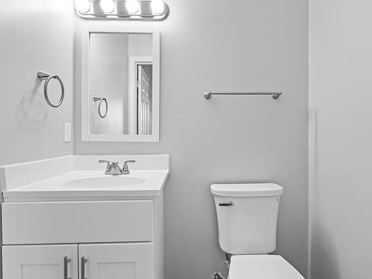 Mt. Tabor Apartments — Photo 27