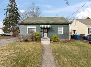 129 Northlane Dr, Rochester, NY 14621