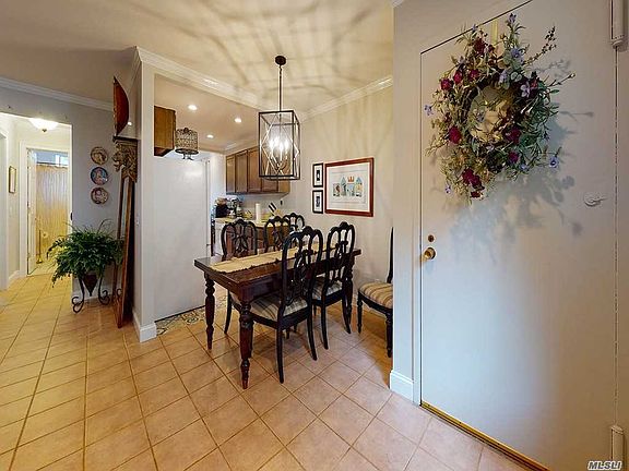 3rd image of 34 Richmond Blvd Unit 1A