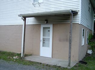 1219 Brooks Ln, Fairmont, WV