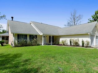606 Seube St, Bay Saint Louis, MS 39520