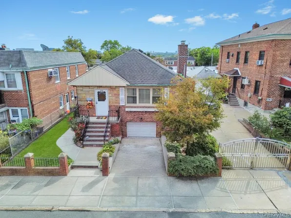 120-28 Graham Court, Flushing, NY 11354