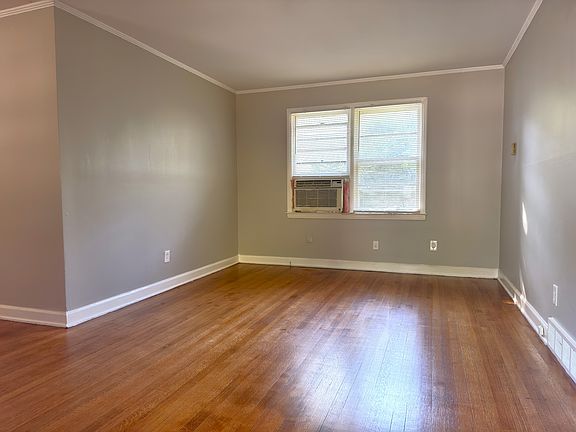 5th image of 1037 N Perkins Rd